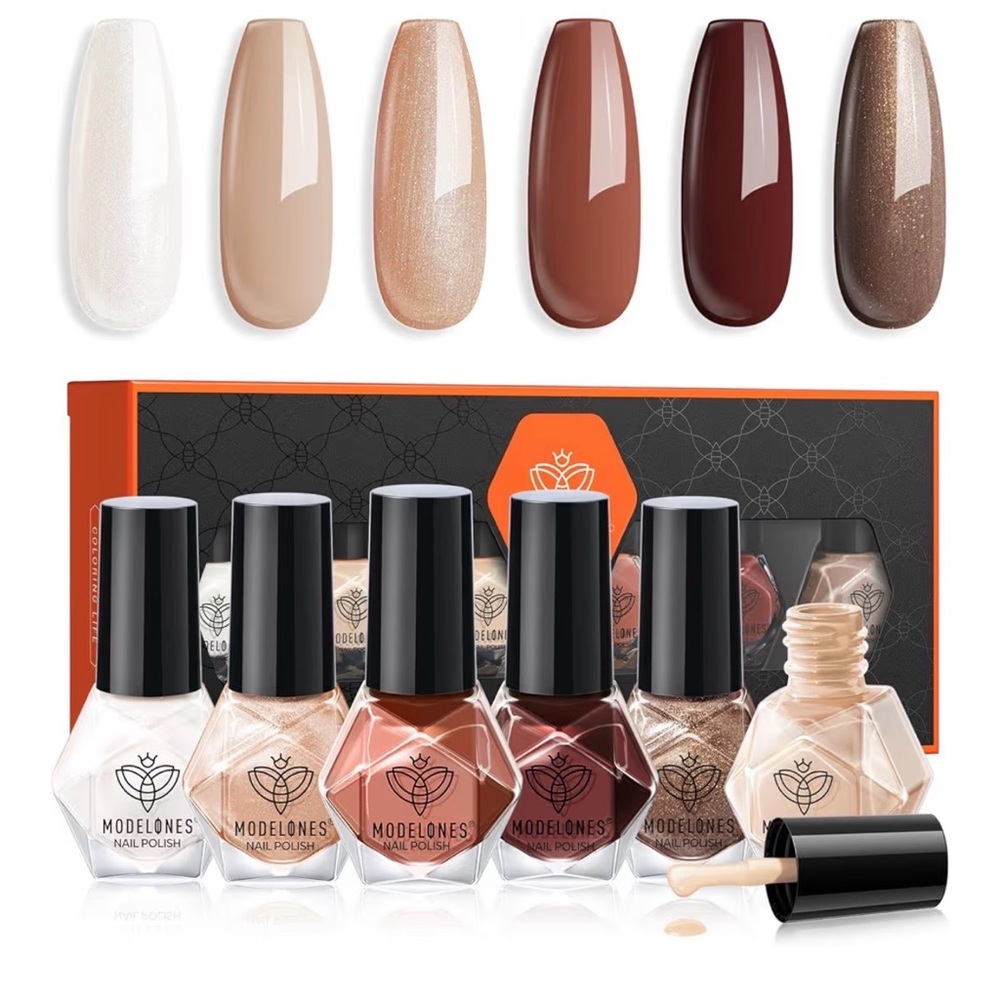 BNWT Modelones Mini Nail Polish Gift Set